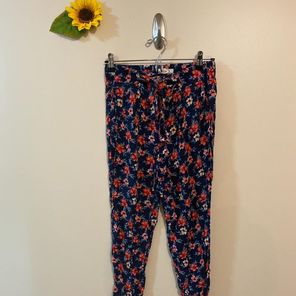 Hollister Small Light Summer Pants